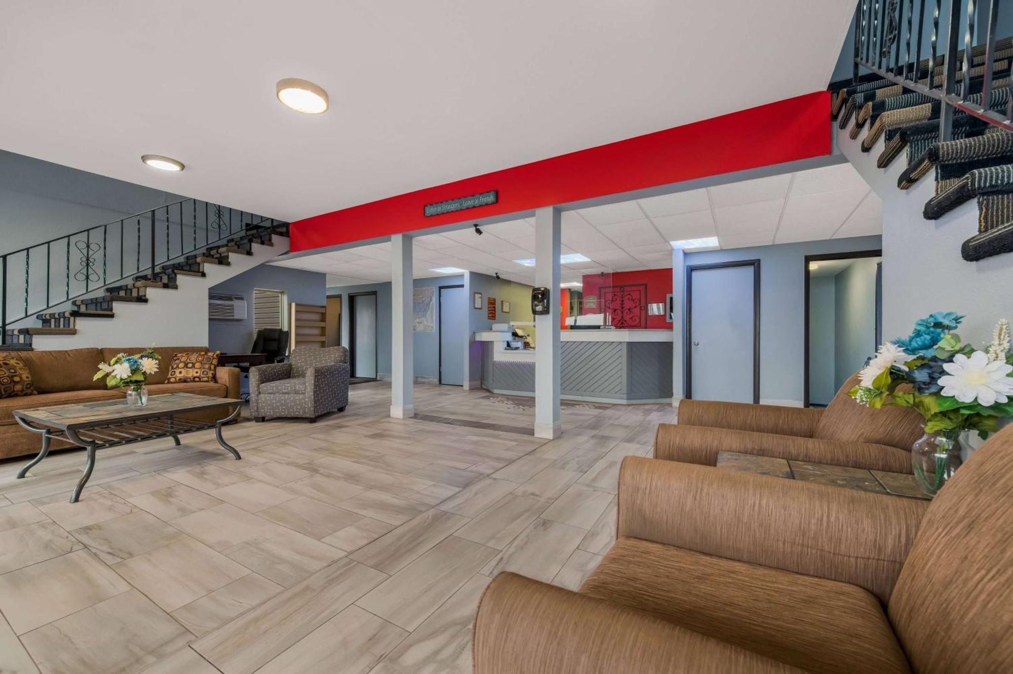 Baymont By Wyndham Iron Mountain Exterior foto